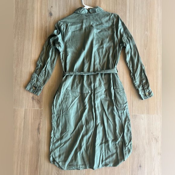 Time and Tru Button Up Green Cargo Dress - Picture 5 of 7